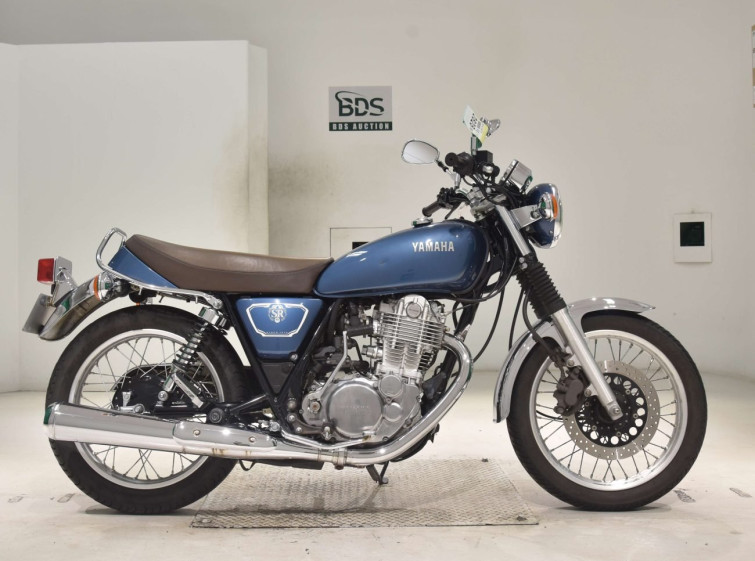 Мотоцикл Yamaha SR400 с пробегом 8570 km