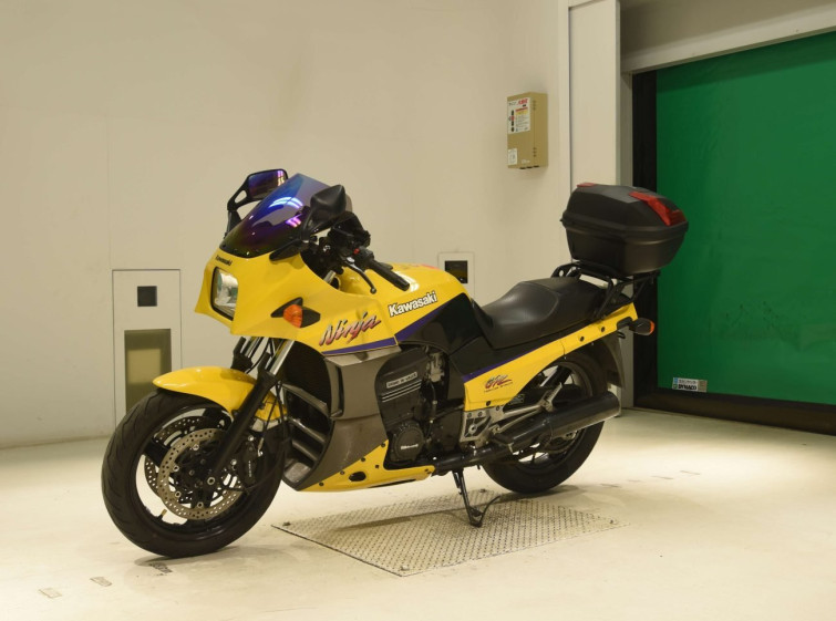 Мотоцикл Kawasaki GPZ900R