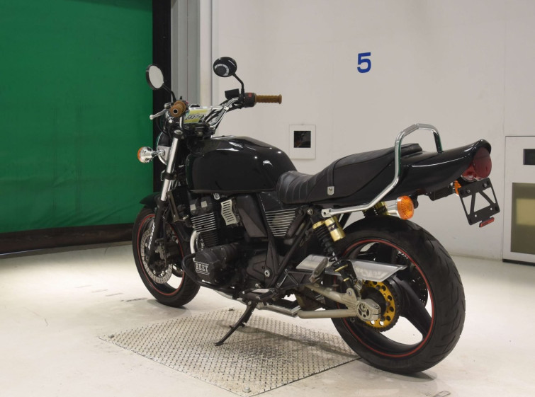 Мотоцикл Kawasaki ZRX400 з пробігом 7048 km