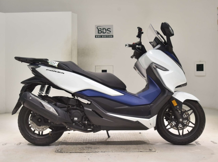 Мотоцикл Honda FORZA