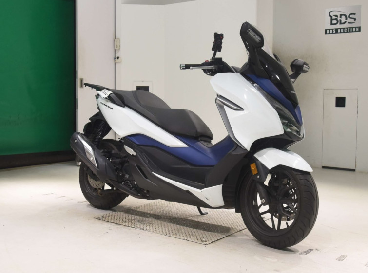 Мотоцикл Honda FORZA