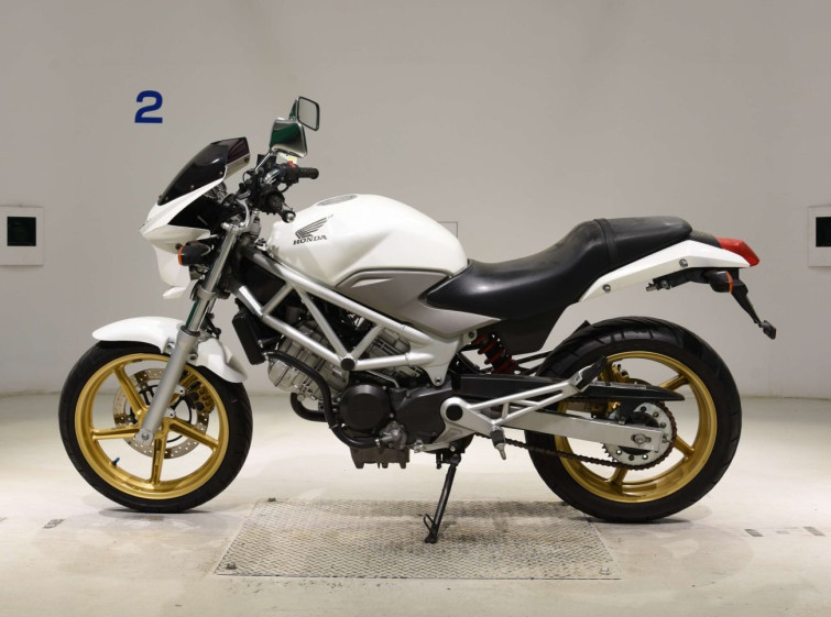 Мотоцикл Honda VTR250 с пробегом 41347 km