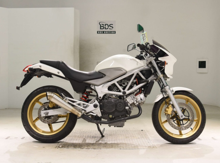 Мотоцикл Honda VTR250 с пробегом 41347 km
