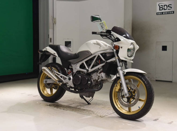 Мотоцикл Honda VTR250 с пробегом 41347 km