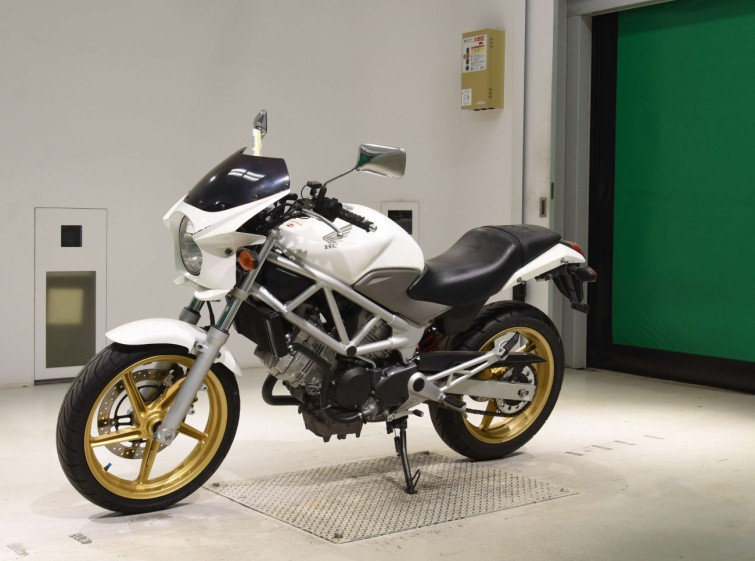 Мотоцикл Honda VTR250 с пробегом 41347 km