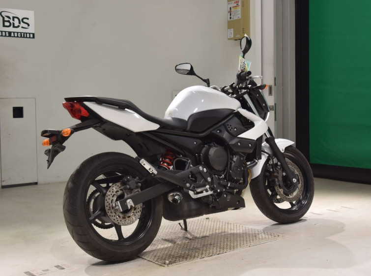 Мотоцикл Yamaha xj6n с пробегом 10189 km