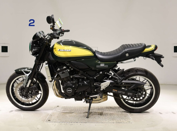 Мотоцикл Kawasaki Z900RS з пробігом 4984 km