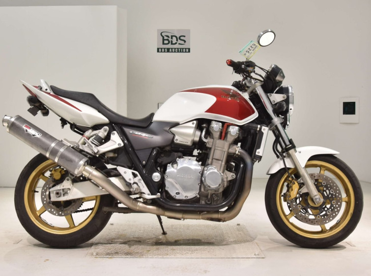 Мотоцикл Honda CB1300SF с пробегом 13317 km