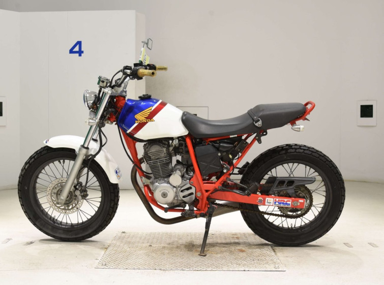 Мотоцикл Honda FTR223 с пробегом 6752 km