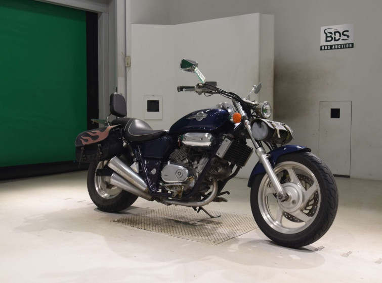 Мотоцикл Honda MAGNA250