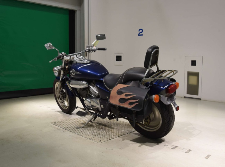 Мотоцикл Honda MAGNA250