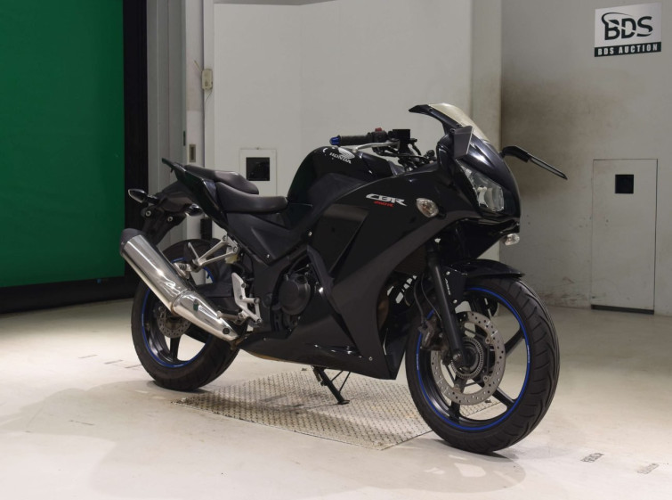 Мотоцикл Honda CBR250RA