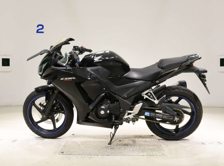 Мотоцикл Honda CBR250RA