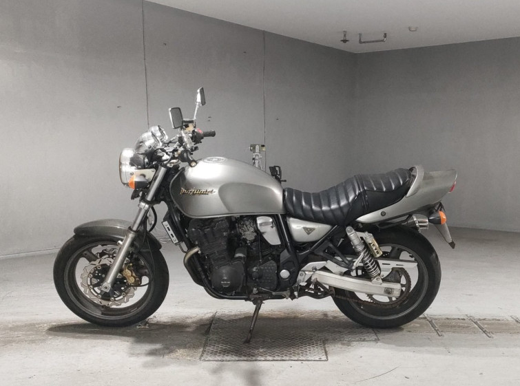 Мотоцикл Suzuki GSX400 INAZUMA с пробегом 82924 km
