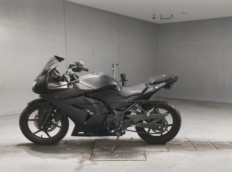 Мотоцикл Kawasaki NINJA250R с пробегом 60796 km