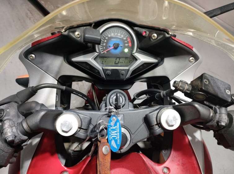 Мотоцикл Honda CBR250R с пробегом 9668 km