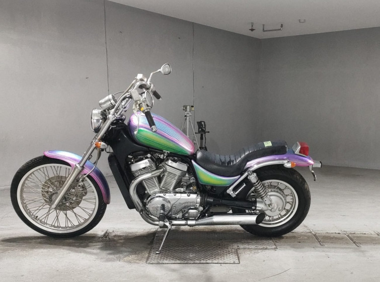 Мотоцикл Suzuki INTRUDER 400 с пробегом 6680 km