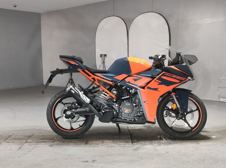 Мотоцикл KTM RC 390