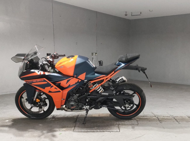 Мотоцикл KTM RC 390