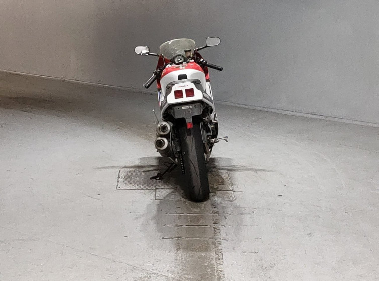Мотоцикл Honda VFR400R с пробегом 31436 km