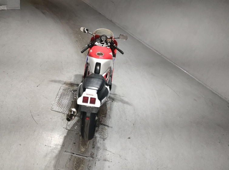 Мотоцикл Honda VFR400R с пробегом 31436 km