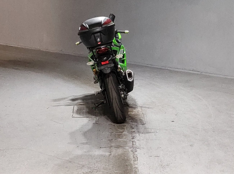 Мотоцикл Kawasaki NINJA300 с пробегом 36608 km