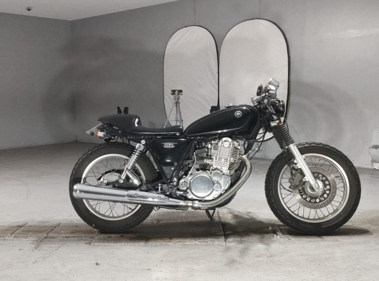 Мотоцикл Yamaha SR400 с пробегом 21653 km