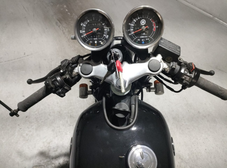Мотоцикл Yamaha SR400 с пробегом 21653 km