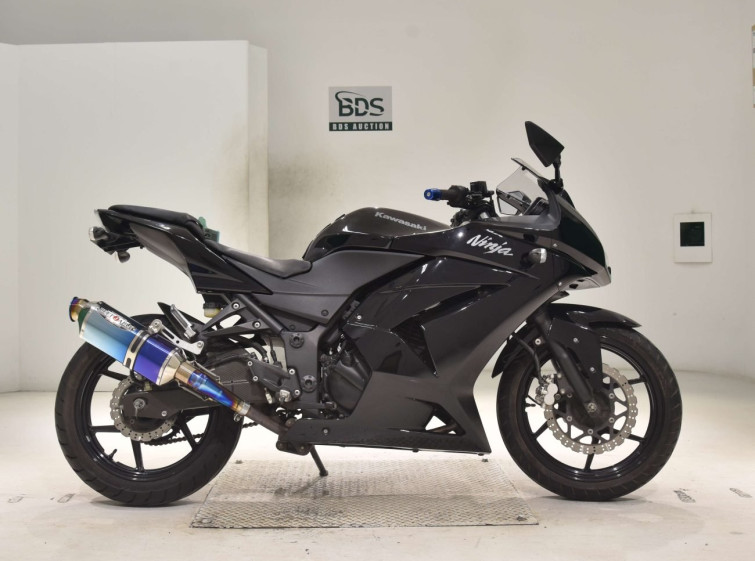 Мотоцикл Kawasaki ninja 250r с пробегом 18957 km