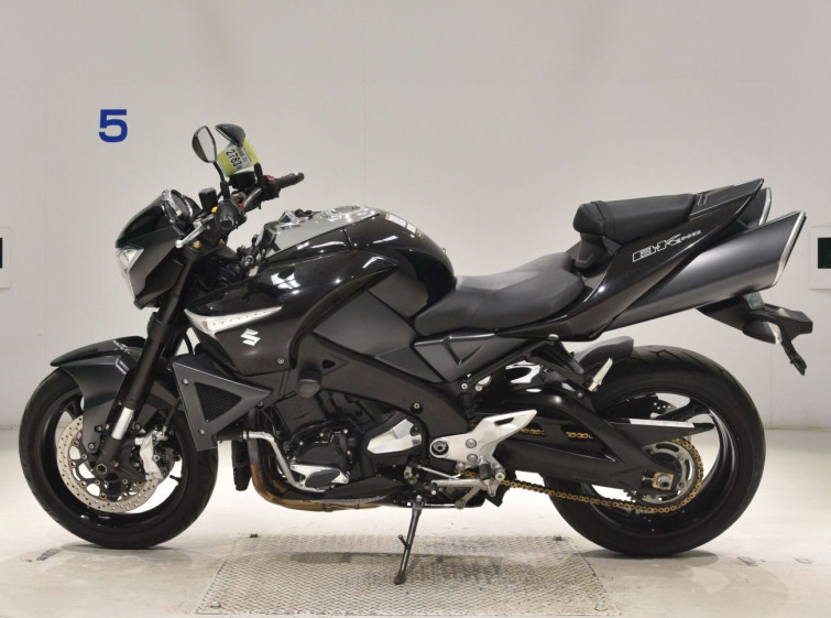 Мотоцикл Suzuki B-KING з пробігом 8927 km