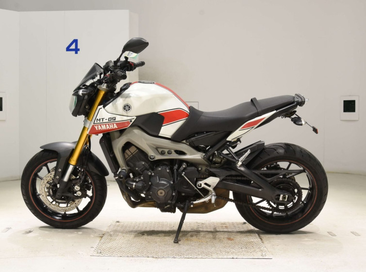 Мотоцикл Yamaha MT-09