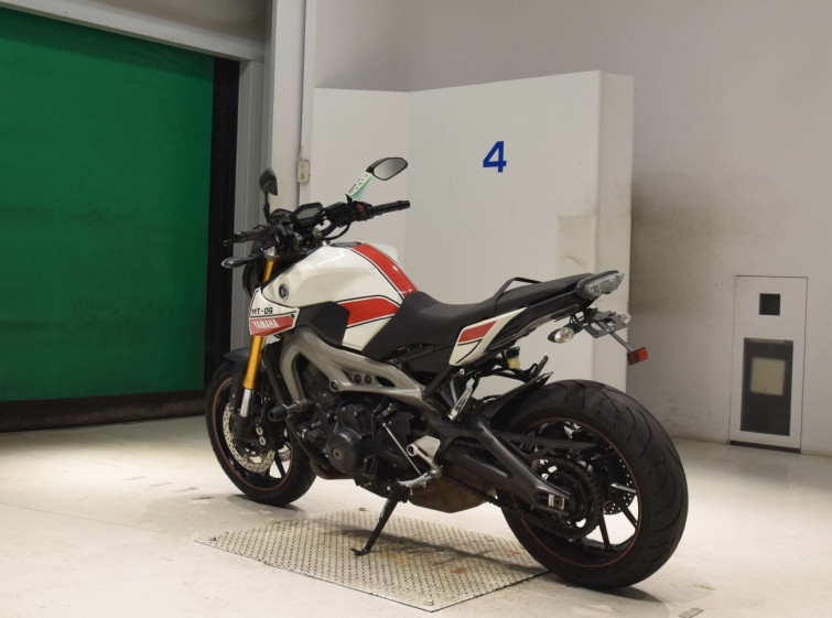 Мотоцикл Yamaha MT-09