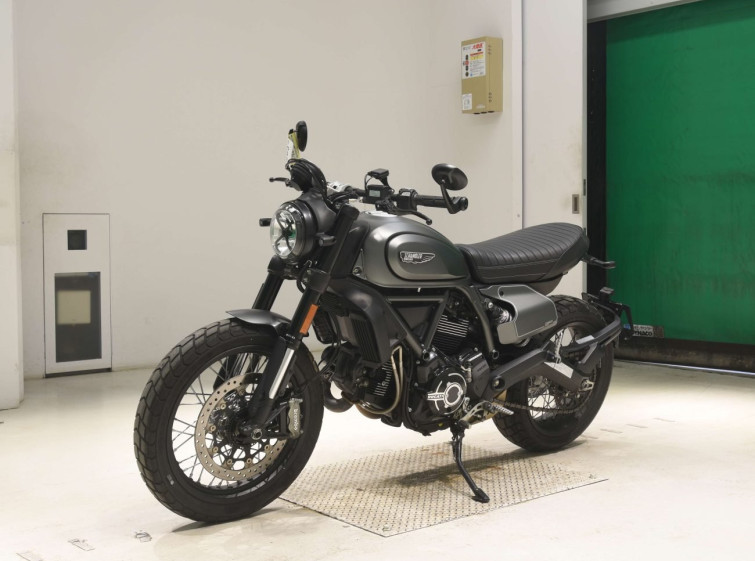 Мотоцикл Ducati SCRAMBLER NIGHT SHIFT с пробегом 7812 km