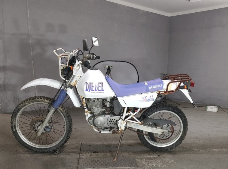 Мотоцикл Suzuki DJEBEL200 з пробігом 27994 km