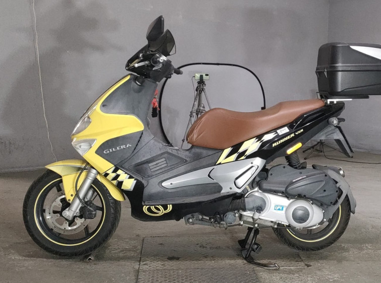 Мотоцикл Gilera ﾗﾝﾅｰVXR200 4T с пробегом 13298 km