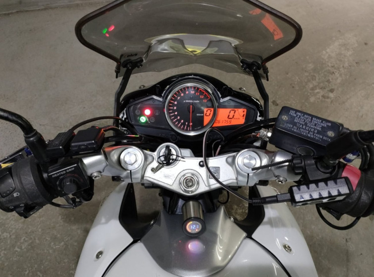 Мотоцикл Suzuki GSR250 с пробегом 61759 km