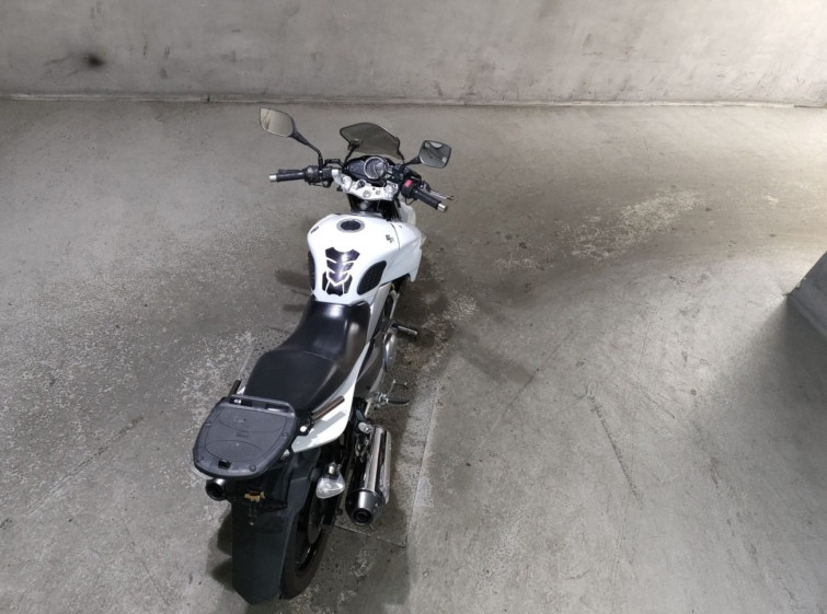 Мотоцикл Suzuki GSR250 с пробегом 61759 km