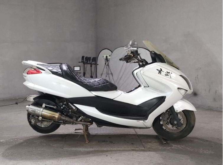 Мотоцикл Yamaha MAJESTY 250 з пробігом 25362 km