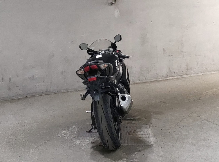 Мотоцикл Suzuki GSX-R600 з пробігом 77890 km