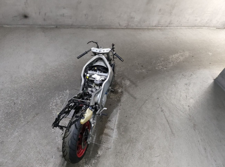 Мотоцикл Yamaha FZR1000