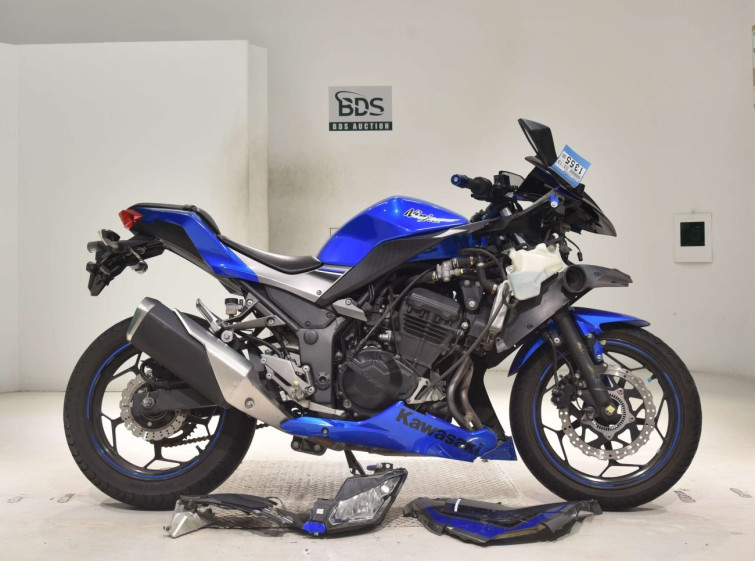Мотоцикл Kawasaki NINJA250A з пробігом 20317 km