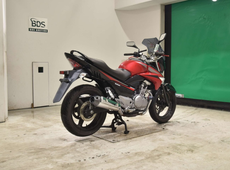 Мотоцикл Suzuki GSR250 с пробегом 13604 km