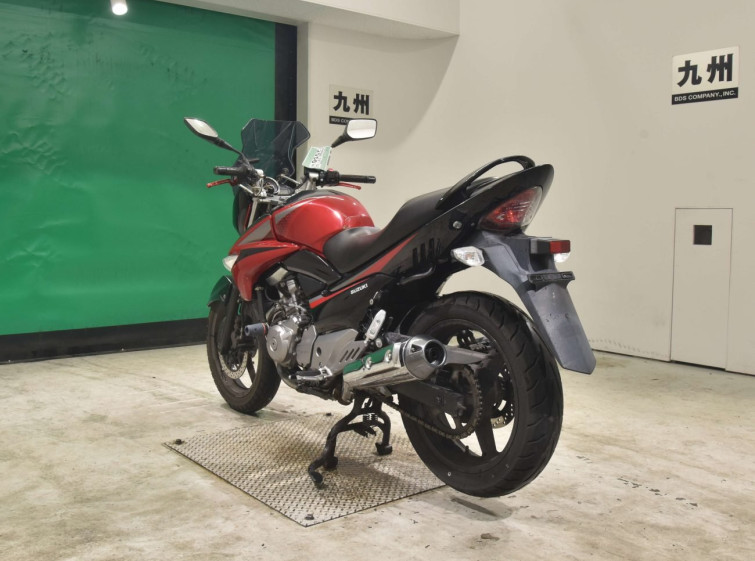 Мотоцикл Suzuki GSR250 с пробегом 13604 km