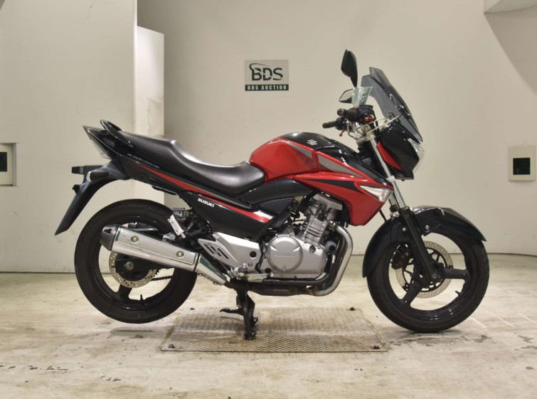 Мотоцикл Suzuki GSR250 с пробегом 13604 km