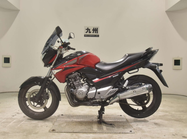 Мотоцикл Suzuki GSR250 с пробегом 13604 km