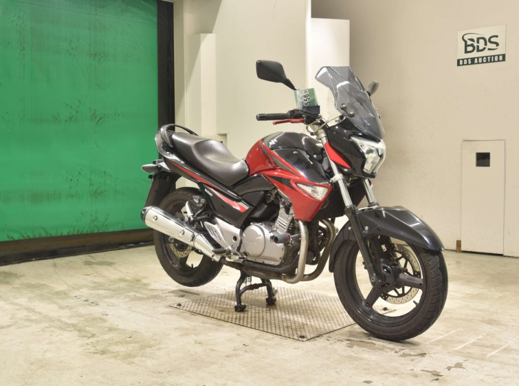 Мотоцикл Suzuki GSR250 с пробегом 13604 km