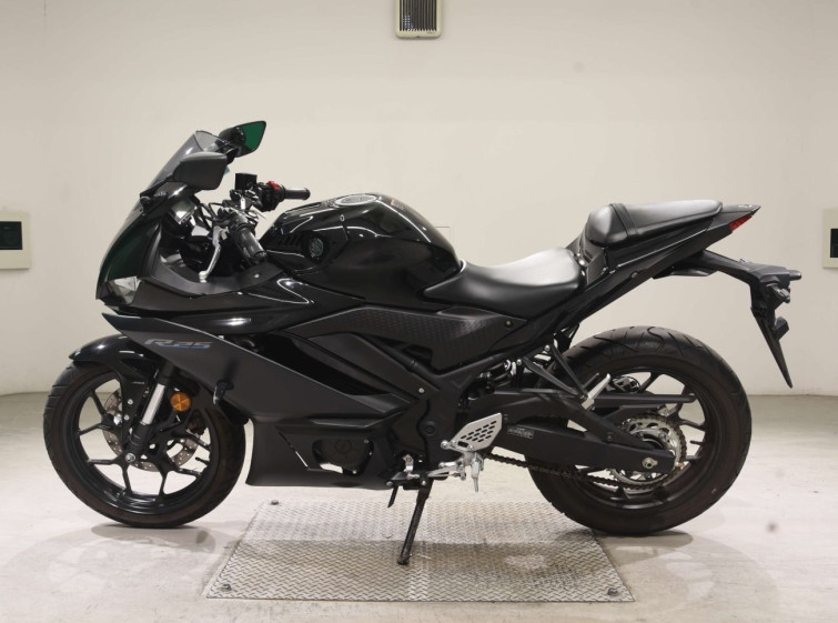 Мотоцикл Yamaha YZF-R25A с пробегом 7931 km