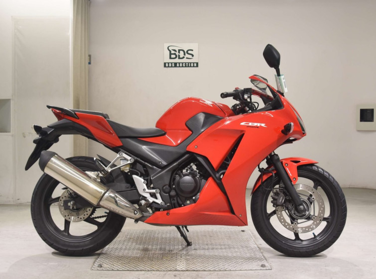 Мотоцикл Honda CBR250R-3A з пробігом 34747 km