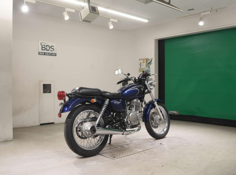 Мотоцикл Suzuki ST250E с пробегом 7200 km
