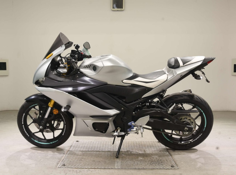Мотоцикл Yamaha YZF-R3 з пробігом 11510 km